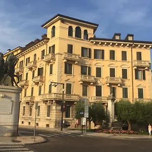 Lady 2* Verona