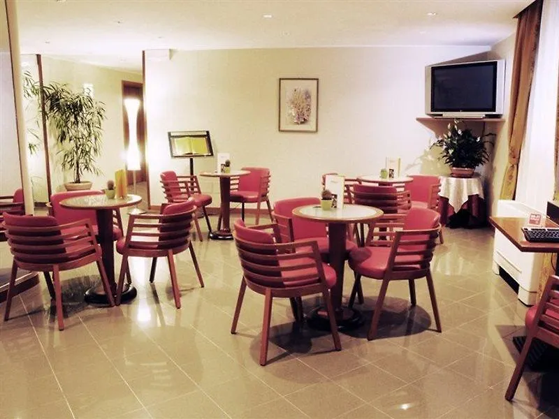 **** Hotel Belstay Milano Linate Peschiera Borromeo Italy